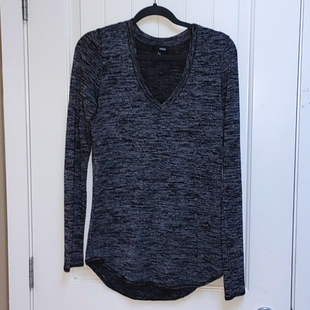 Wilfred FREE dark grey athletic long sleeve top shirt